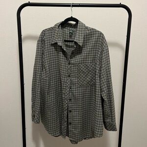 Wild Fable plaid button up with pockets